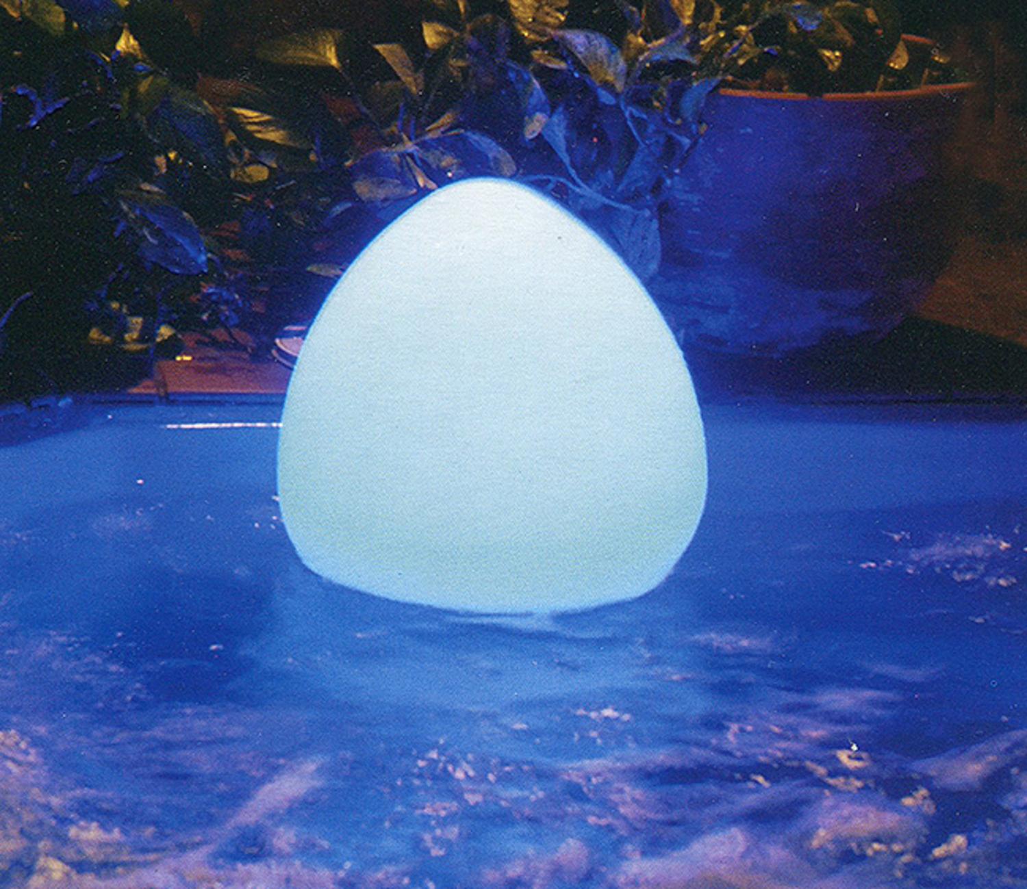 Chill Lite Floating Swimming Pool ChooseAColor EggShaped Light with