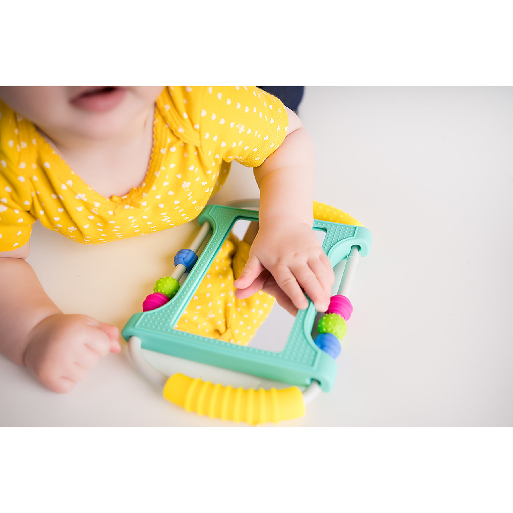 Mobi Peeka Tummy Time Mirror Sensory Toy Silicone Montessori Toy for Babies