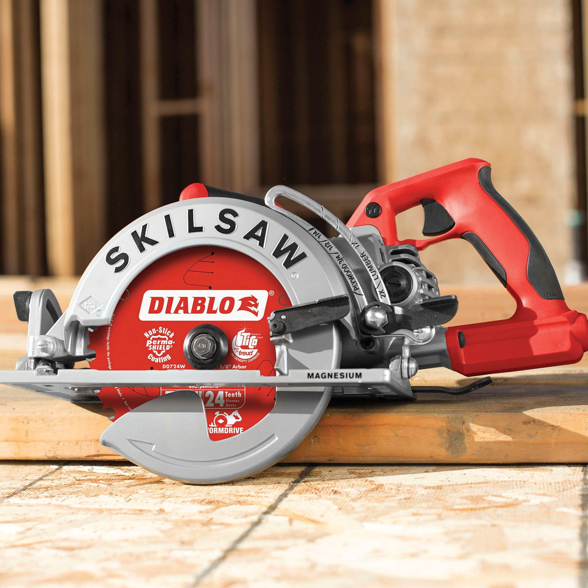 Skilsaw 7.25 Inch Corded Magnesium Worm Drive Circular Saw with Diablo Blade Walmart Canada