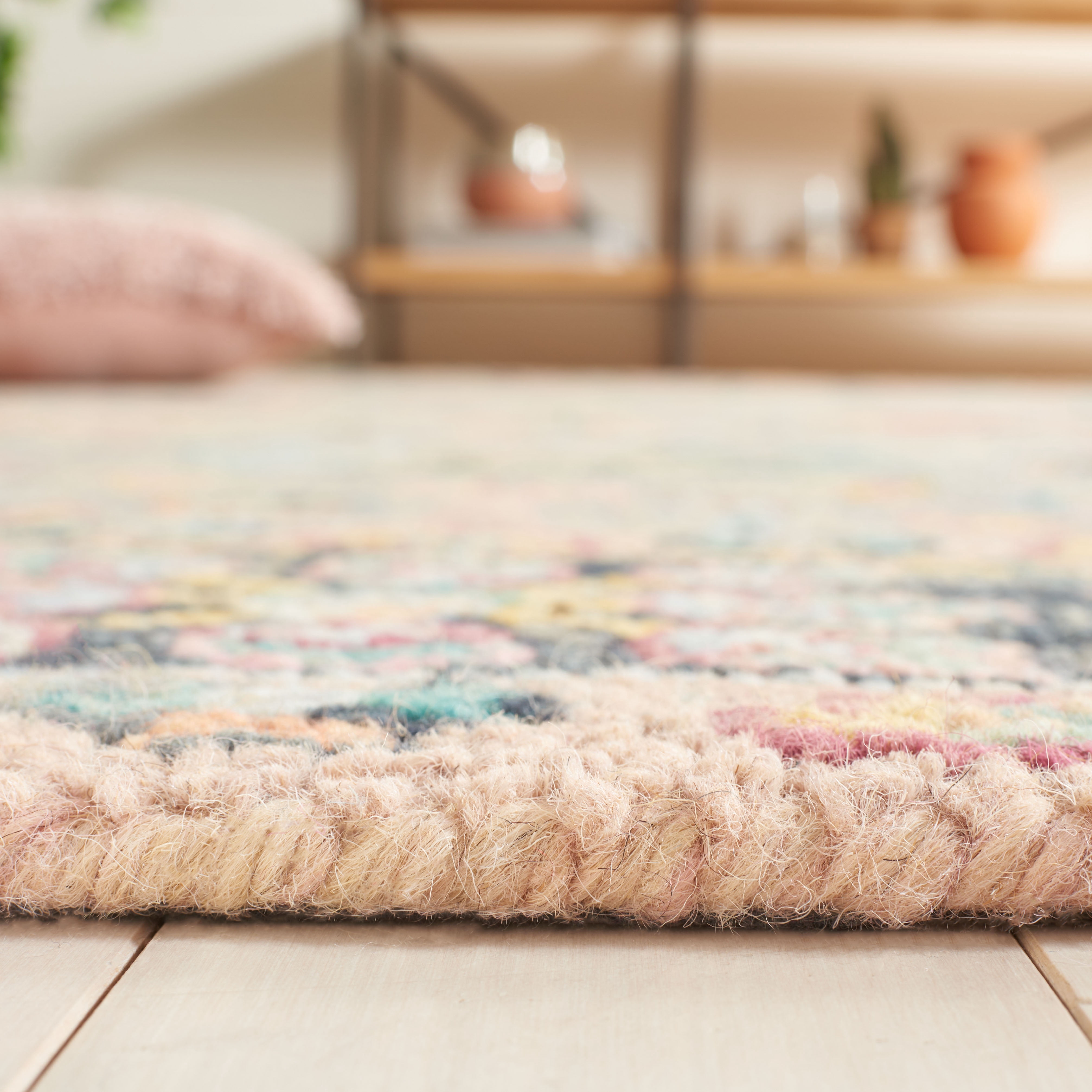 SAFAVIEH Blossom Mortimer Floral Area Rug, Grey/Pink, 6' x 6' Square