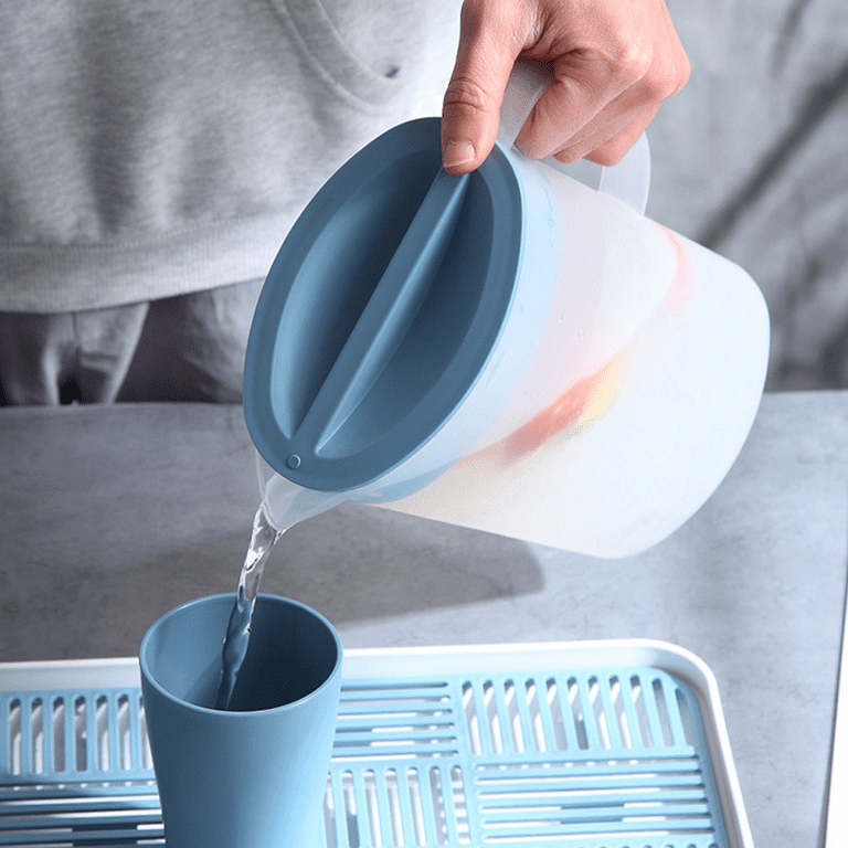 Clear Plastic Pitcher with lid, Dishwasher Safe, Break Resistant, for  Hot/Cold Lemonade Juice Beverage Indoor and Outdoor Entertaining - Nordic  Blue