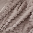 thumbnail image 2 of JETÉ EN SIMILI FOURRURE, 2 of 4