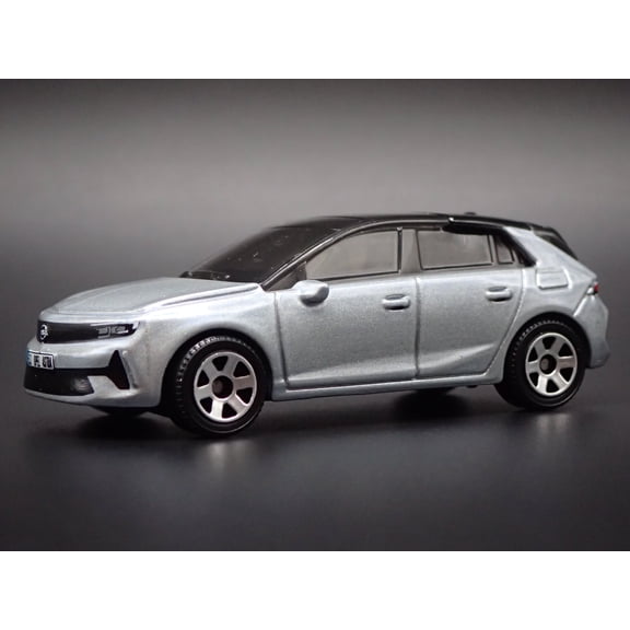 Open Box 2021-2026 OPEL ASTRA 4 DOOR 1:64 SCALE COLLECTIBLE DIORAMA DIECAST MODEL CAR
