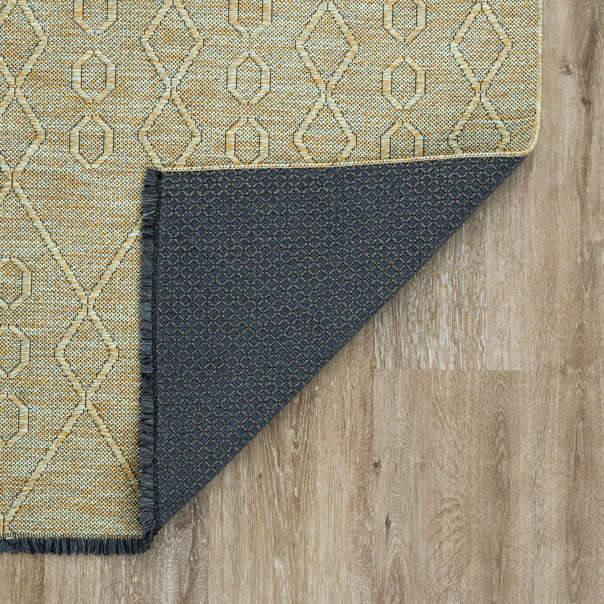 Alma Transitional 5' x 7' Green and Sage Green, Machine Washable Polyester & Cotton Indoor Area Rug