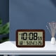 thumbnail image 4 of Reloj despertador digital con pantalla LCD grande y batería para escritorio y pared. 201x124x26 cm, 4 of 9