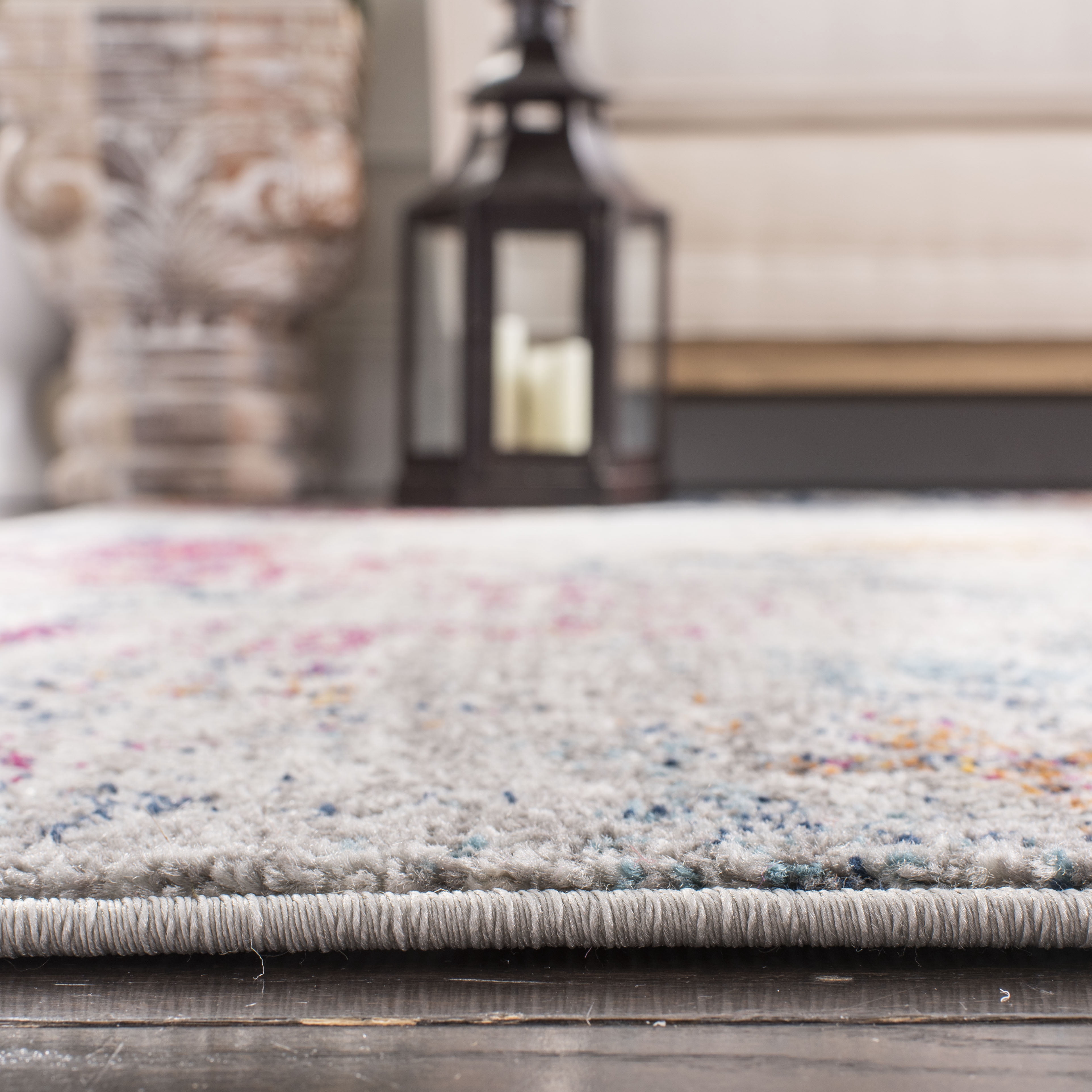 Safavieh Madison Michelle Distressed Runner Rug, Light Gray/Fuchsia, 2'3" x 8'