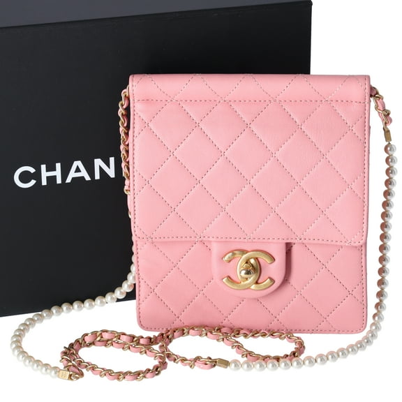 Pre-Owned CHANEL Chic Pearls Flap Crossbody Pink Lambskin Quilted