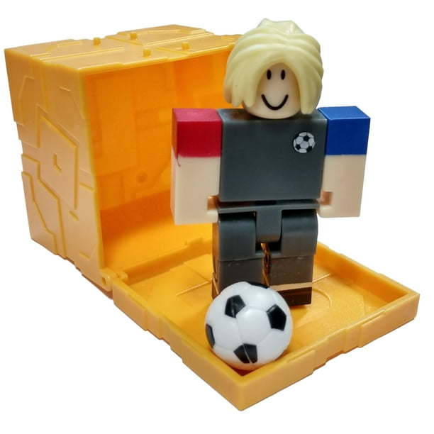 Roblox Series 5 Kick Off Goalkeep Mini Figure With Gold Cube And