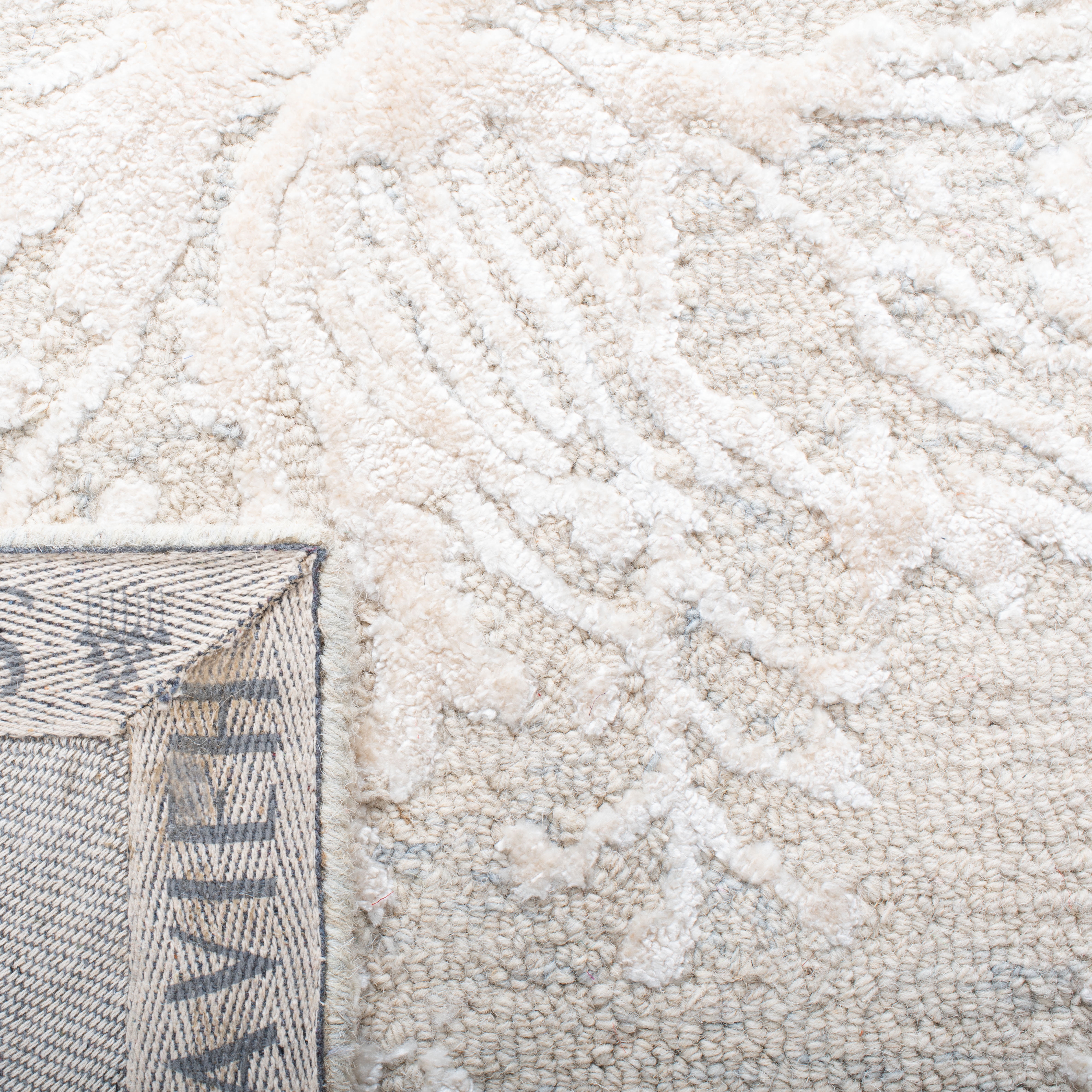 SAFAVIEH Glamour Bernadette Floral Runner Rug, Light Blue/Ivory, 2'3" x 8'