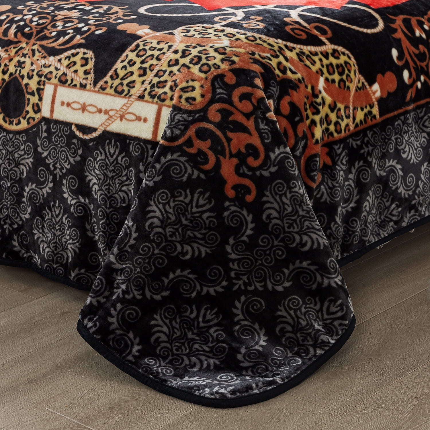 NC Plush Fleece Blanket For Bed,Lightweight Soft Black Red Floral Blanket,Queen 75"x91"