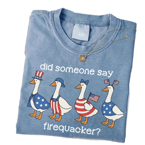 Firequacker Goose Patriotic Flag Funny Graphic Casual T-Shirt for Men and Women