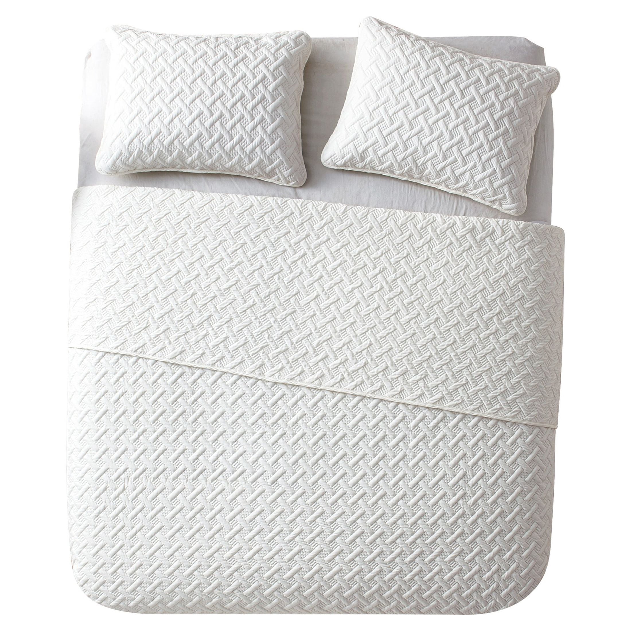VCNY Home Nina 3-Piece White Geometric Quilt Set, Full/Queen, Adult, Unisex