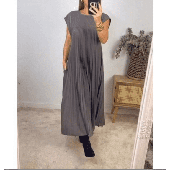 Women's Pleated Church Maxi Dresses Summer Casual Short Sleeve Crew Neck Flowy Loose Long Dresses with Pockets