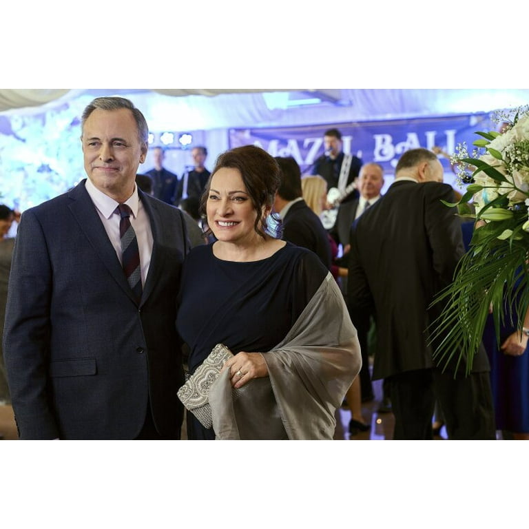Hallmark Drama Movie: Eight Gifts of Hanukkah - A Love Story for