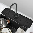 thumbnail image 1 of HSHDLDF 2 Pcs Garde-Éclaboussures d'Évier de Cuisine, Poignée de Robinet en Silicone Plateau de Récupération d'Éclaboussures, Support d'Éponge de Cuisine Tapis Absorbant pour Accessoires d'Évier de Cuisine Salle de Bain 19.7 Pouces x 5.6 Pouces, 1 of 7