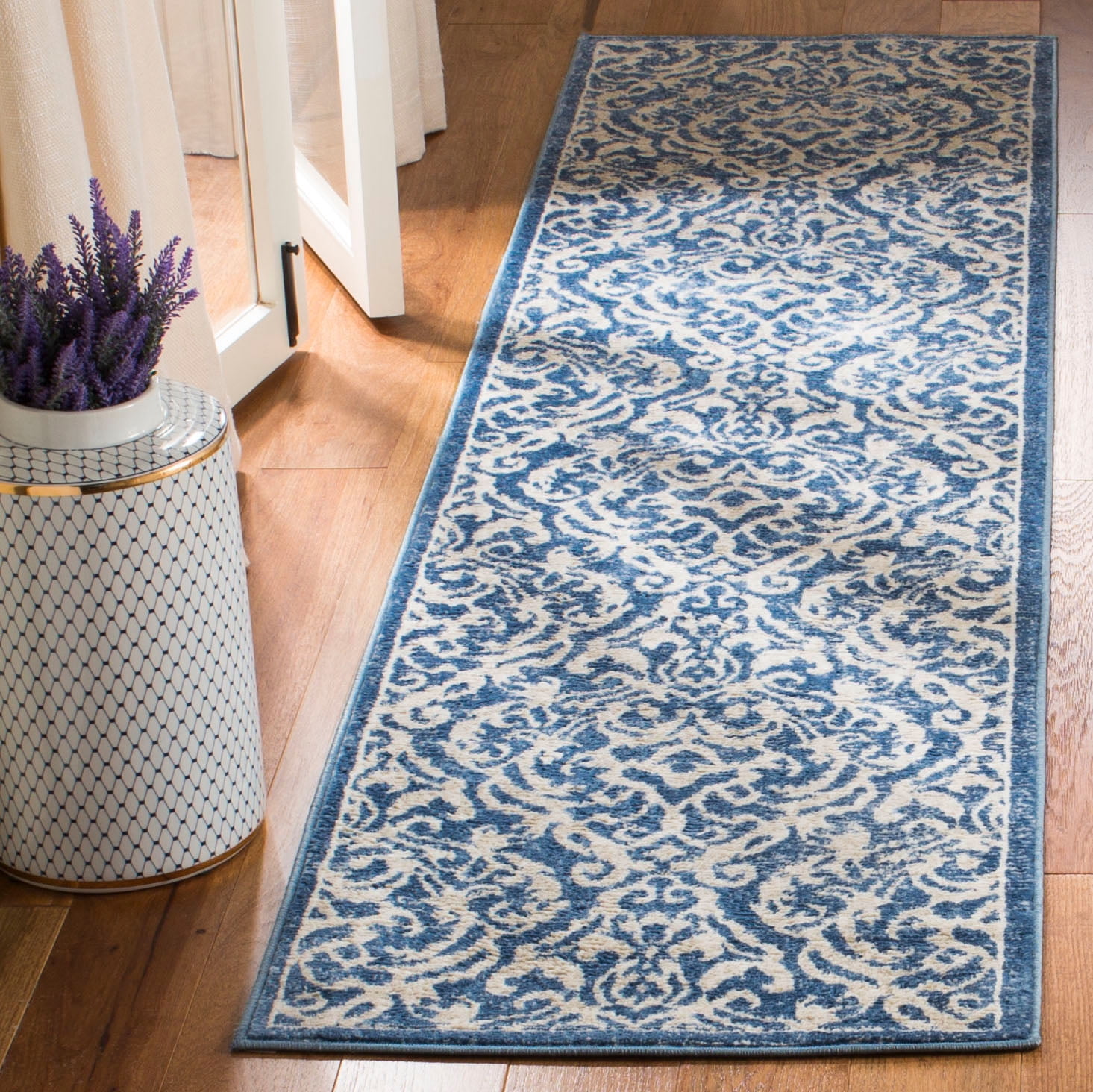 SAFAVIEH Brentwood Eliza Damask Runner Rug, Navy/Creme, 2' x 14'