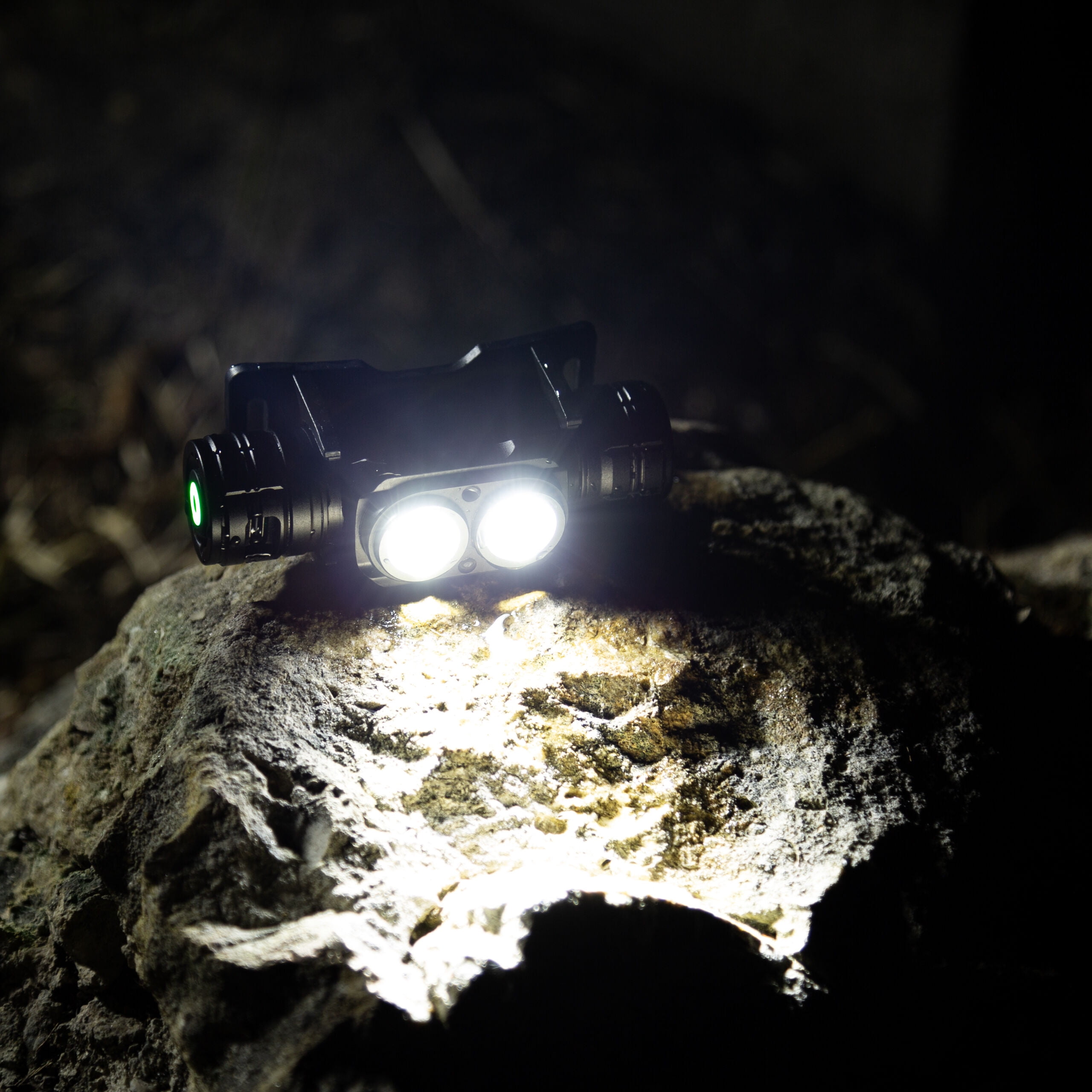 Rechargeable Headlamp Flashlight 3000 Lumen – 20650 Lithium-Ion Battery