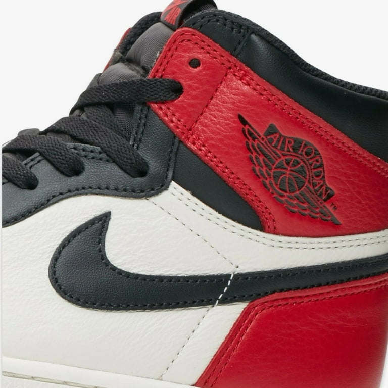 Nike Air Jordan 1 Retro High Sneaker