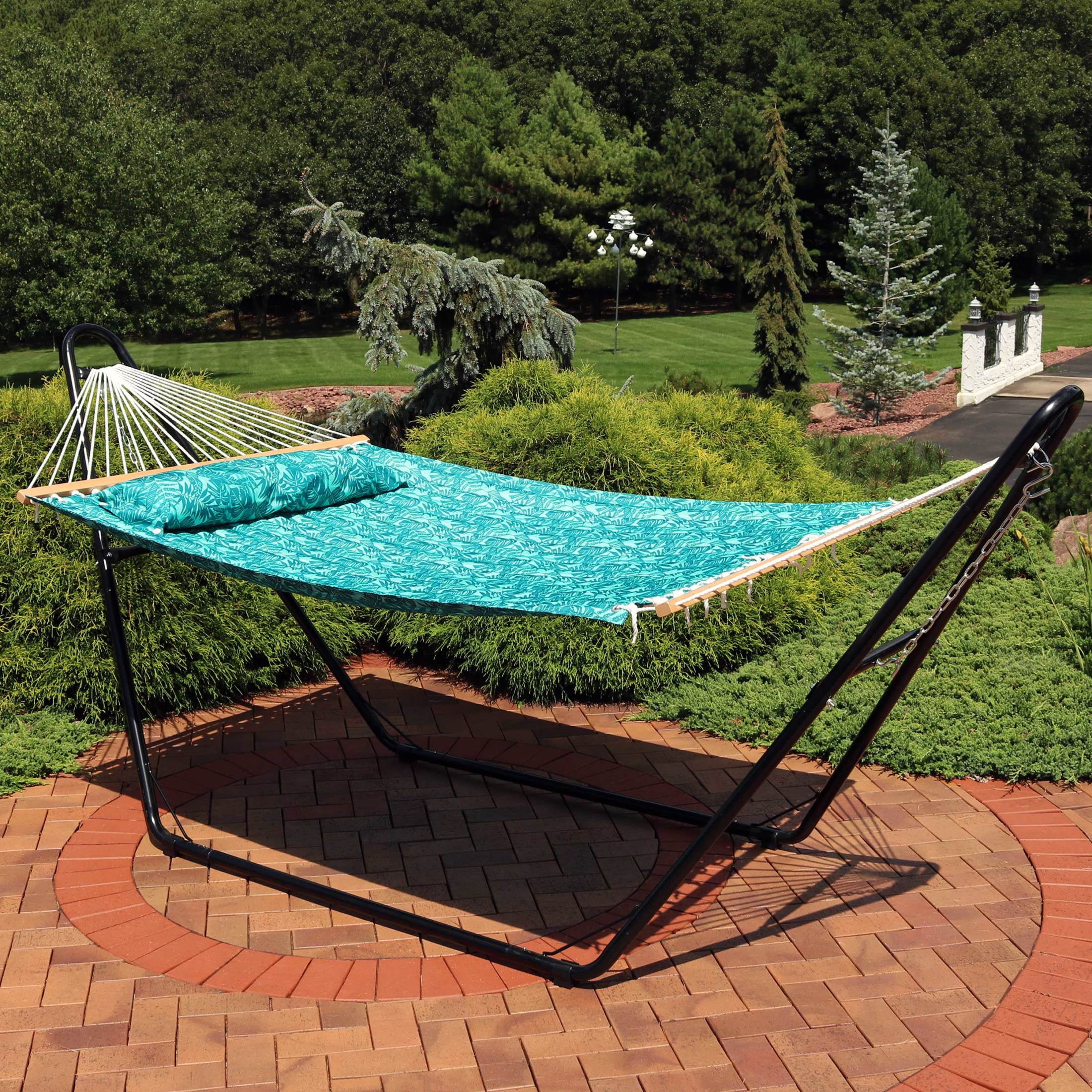 Sunnydaze 2-Person Quilted Polyester Spreader Bar Hammock, 450 lb Capacity - Cool Blue Tropics