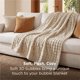 thumbnail image 3 of Manta de cama con forro polar 3D, color beige, 130 x 150 cm, 3 of 9