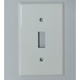 thumbnail image 1 of PinesC Standard Metallic Wallplate with One Toggle, Single Gang, White Smooth 25pcs White, 1 of 3