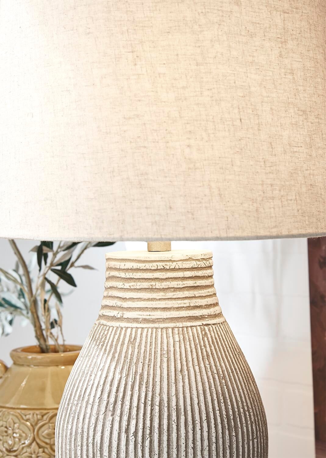 Signature Design by Ashley Casual Layal Table Lamp, Beige