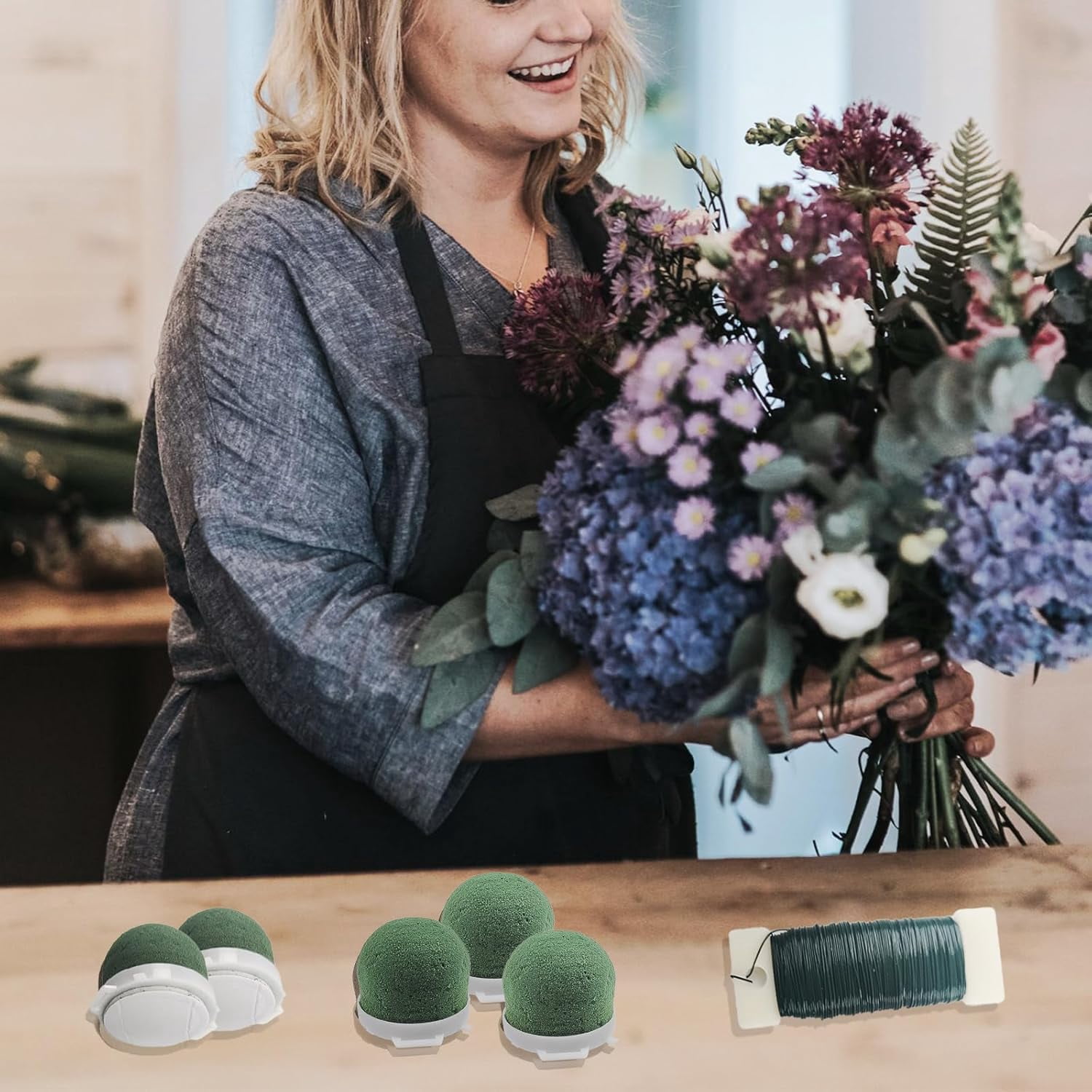 12 Pcs Mini Floral Foam Holder Floral Foam Round with 1 Roll Green Floral Wire Floral Foam Blocks for Table Wedding Wine Bottle Hat Décor