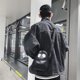 thumbnail image 4 of Bandolera Fantasma Divertido Cuero Casual Pequeño Satchel Bolsas para Viaje Negro, 4 of 7