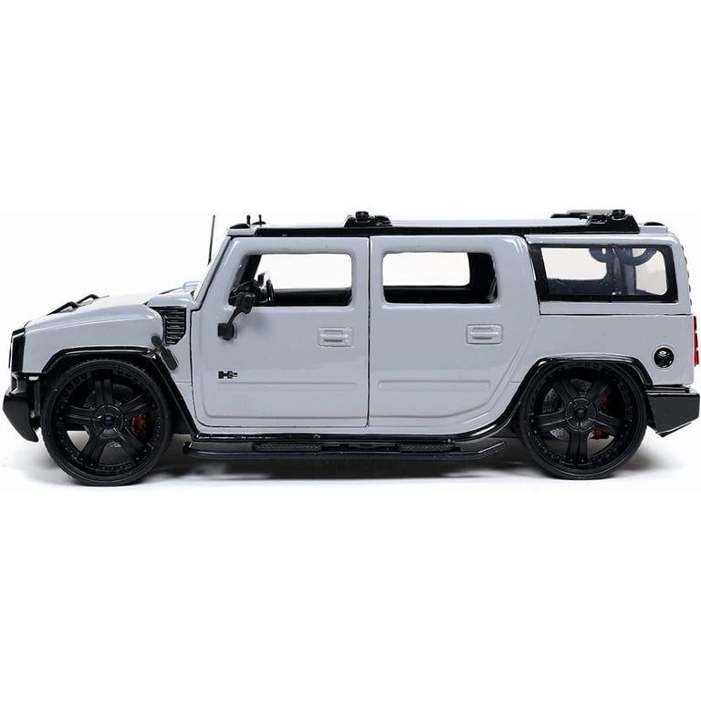 Jada Toys Just Trucks 1:24 2003 Hummer H2 with Rack Die-cast Car