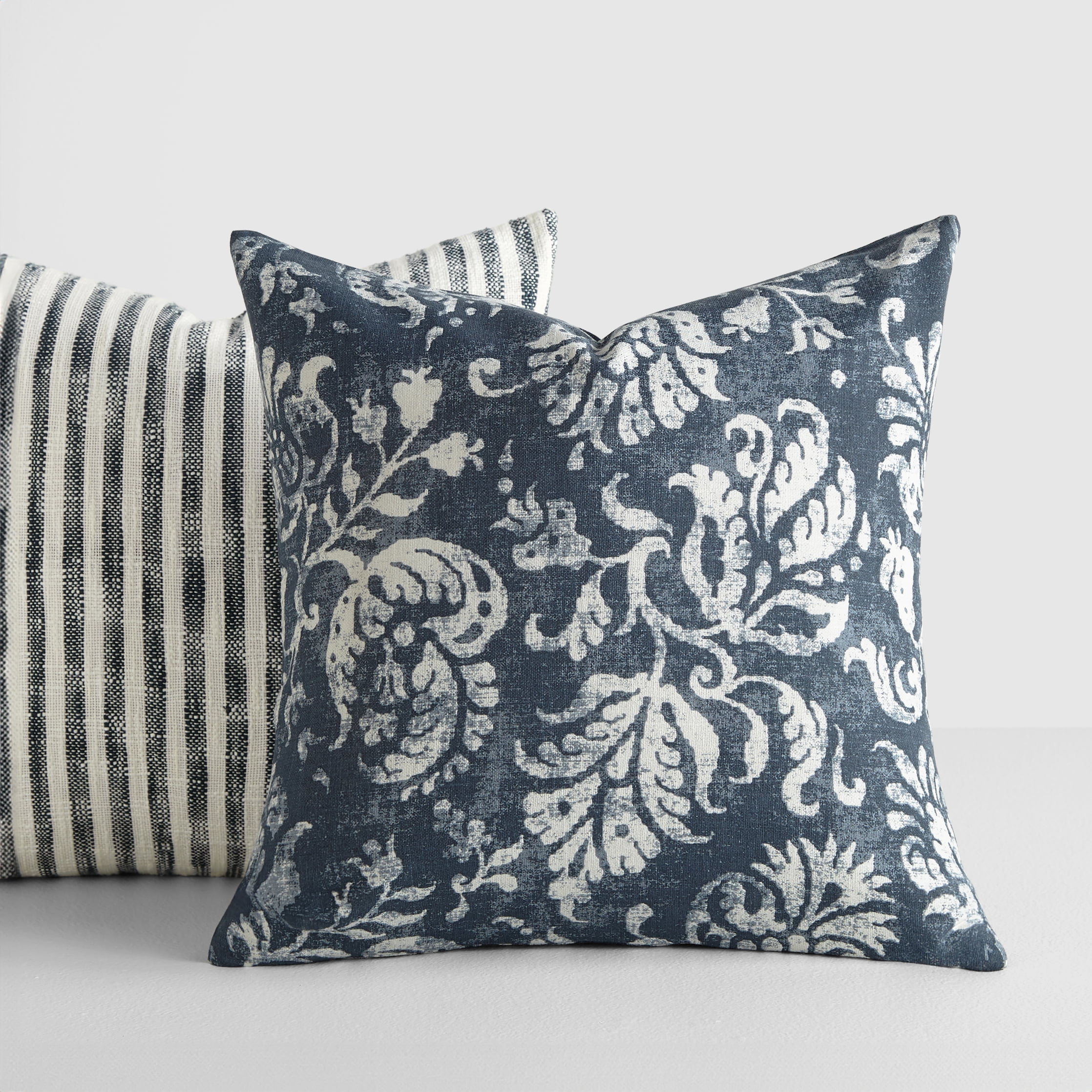 Noble Linens 2-Pack Decor Throw Pillows Floral Navy and Yarn-Dyed Bengal Stripe
