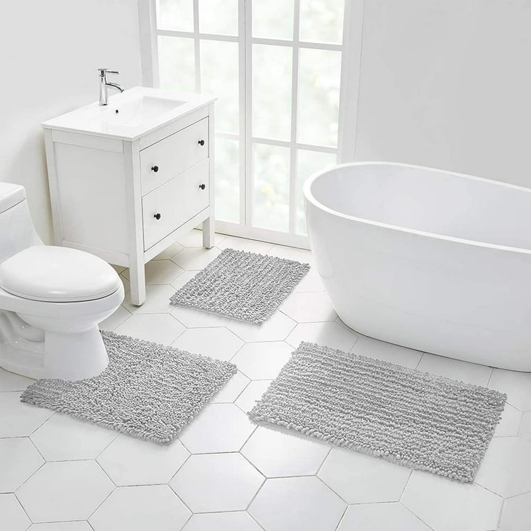 Color&Geometry White Bathroom Rugs - Upgrade Your Bathroom with Soft Plush  White Microfiber Bath Mat - Non Slip, Absorbent, Washable, Quick Dry