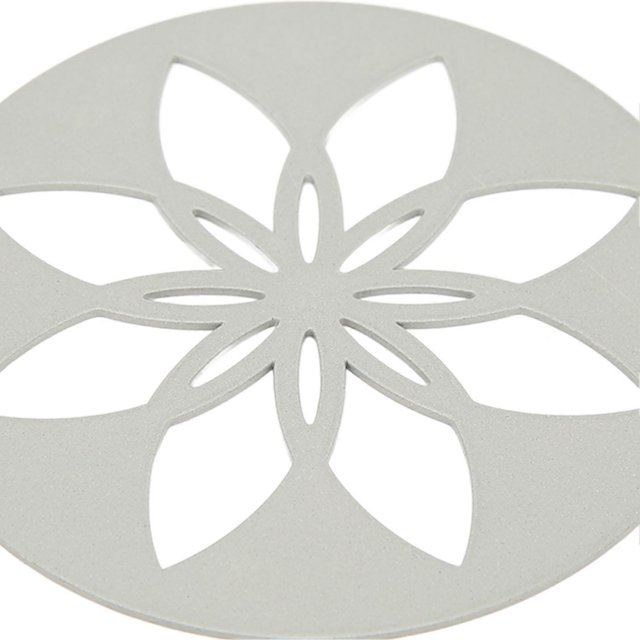 3 Pcs Metal Coasters Gray Flower Shape Strong Thermal Insulation Iron Drink Coasters for Home Bars Offices
