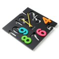 thumbnail image 4 of Reloj de pared multicolor acrílico creativo con números huecos en 3D, reloj silencioso, decoración del dormitorio de de para hogar Negro BLESIY Reloj colgante de pared, 4 of 8