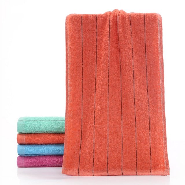 Nvzi Toallas de baño de 2 piezas, 13,39 x 29,13 pulgadas, perfectas para la ducha diaria, barra de colores de 60 g, ligeras, de secado rápido (amarillas)