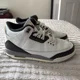 thumbnail image 5 of Ni - ke Ni - ke Air Jordan 3 Retro (GS) Shoe Summit White Cement Gray DM0967-106 Size 6.5Y, 5 of 5