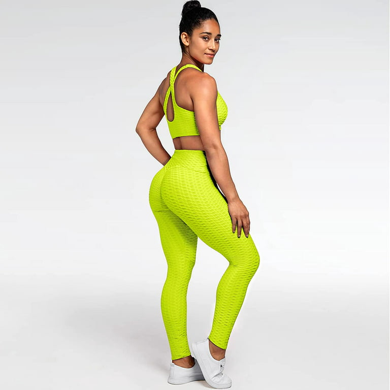 Seamless high-waisted tight-fitting yoga set with a peachy lifted butt –