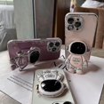 thumbnail image 1 of Estuche con soporte oculto de astronauta compatible con Iphone 13 Pro Max / 13 Pro / 13, cubierta protectora de Tpu galvanizada ShuxiuWang 8390611695590, 1 of 1