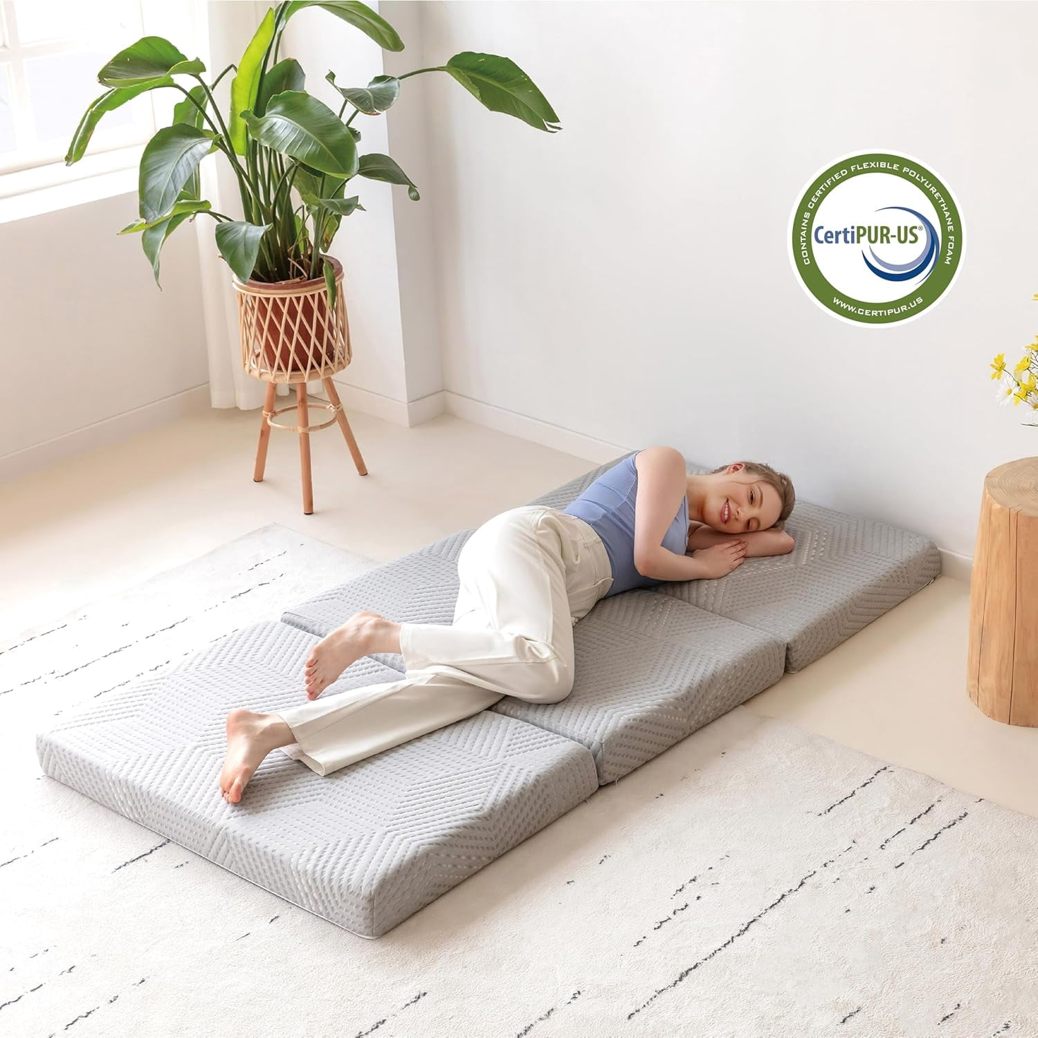 MLILY 4 Inch Tri-Fold Memory Foam Mattress, Collapsible Travel Guest Mat with Washable Cover, 75"25"4", Grey