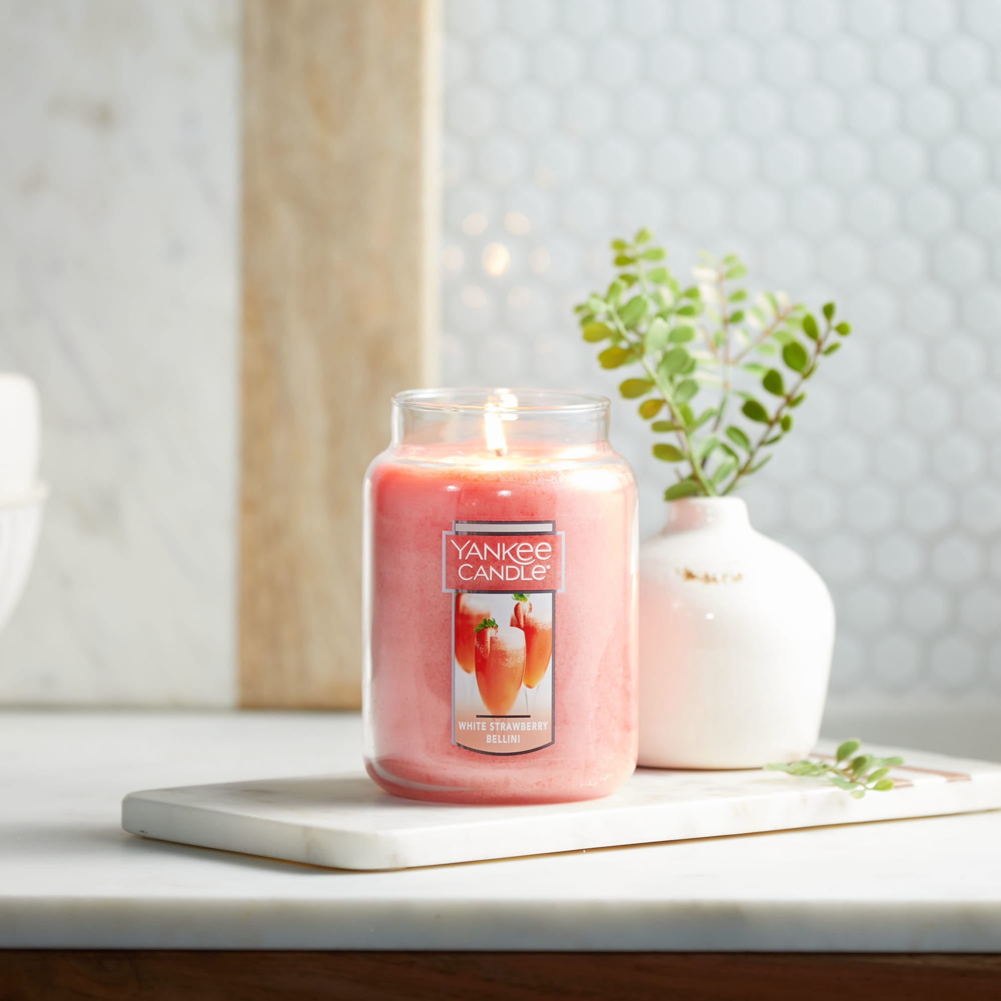 Yankee Candle White Strawberry Bellini Original Large Jar Candle