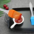 thumbnail image 4 of Brocha de silicona apta para lavavajillas, mango ergonómico antideslizante para un agarre cómodo, absorbe abundante líquido para una distribución uniforme sobre los alimentos, ideal para asar a la, 4 of 6