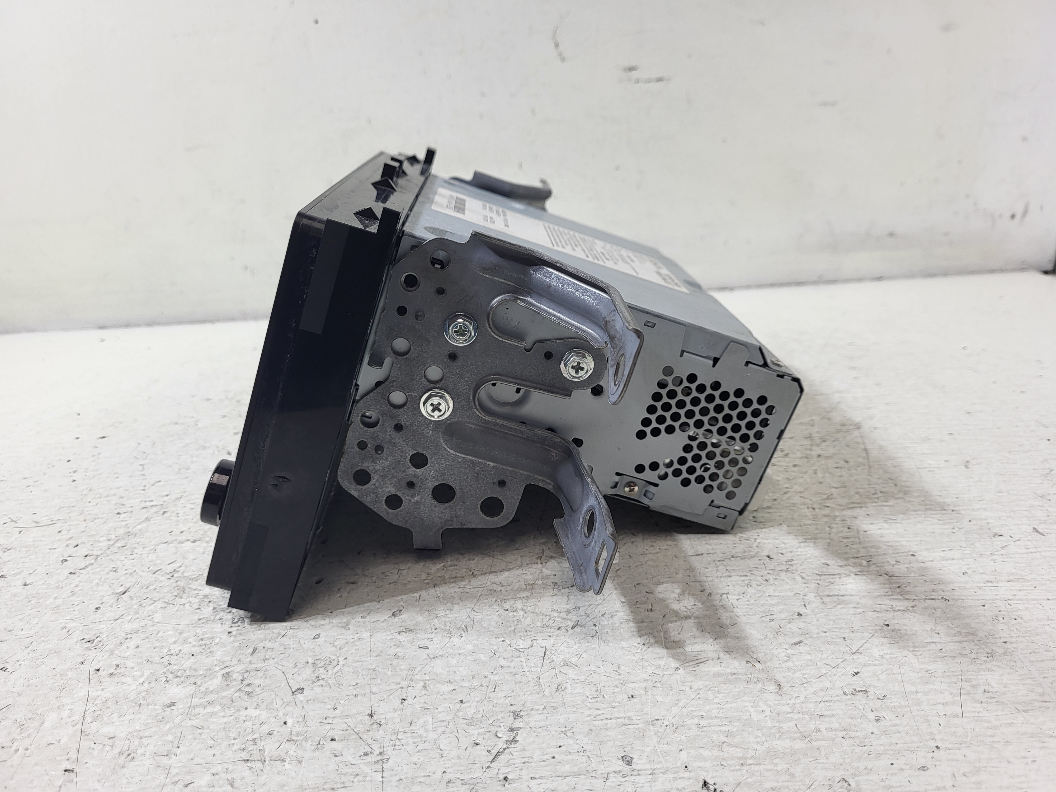 Pre-Owned 2019 Toyota Corolla AM FM Radio Receiver OEM LKQ - Verify Specific Vehicle Fitment In Description - (Good)