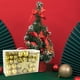 thumbnail image 5 of 100 mini bolas de Navidad de plástico para colgar en el árbol, de tamaños variados. Dorado, 5 of 7