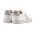 thumbnail image 2 of Tenis Veja de campo para hombre blancos con logo gris Talla 27, 2 of 3