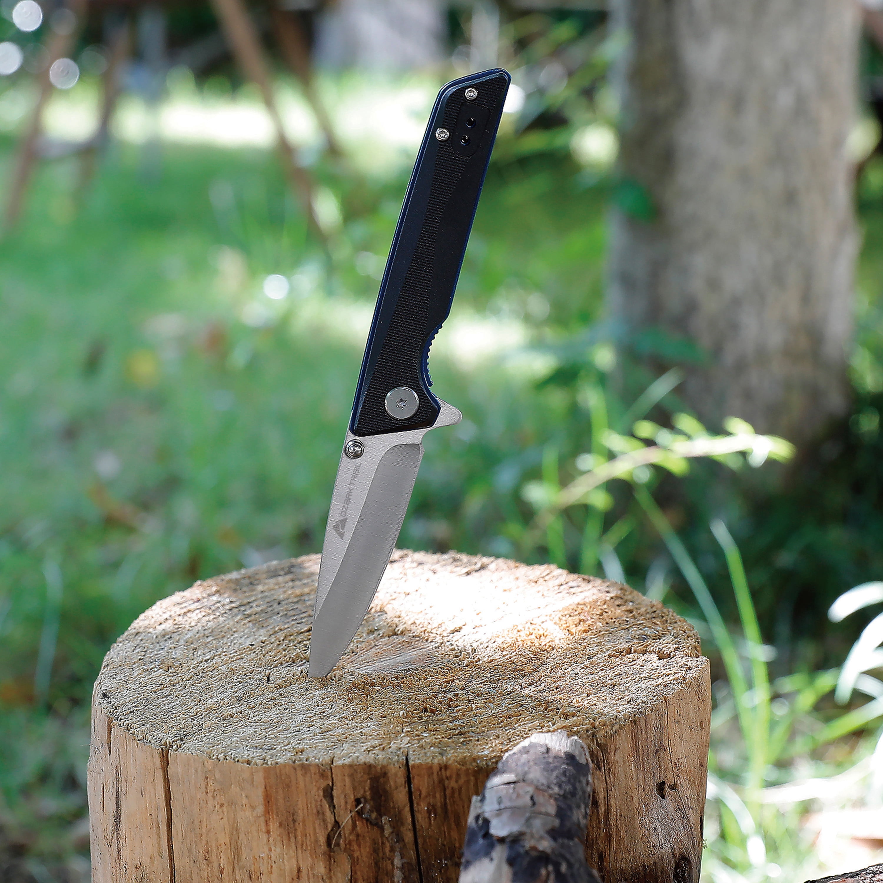 Ozark Trail Thunderhead Folding Knife, Black Handle with Blue Liners, 7.5 in