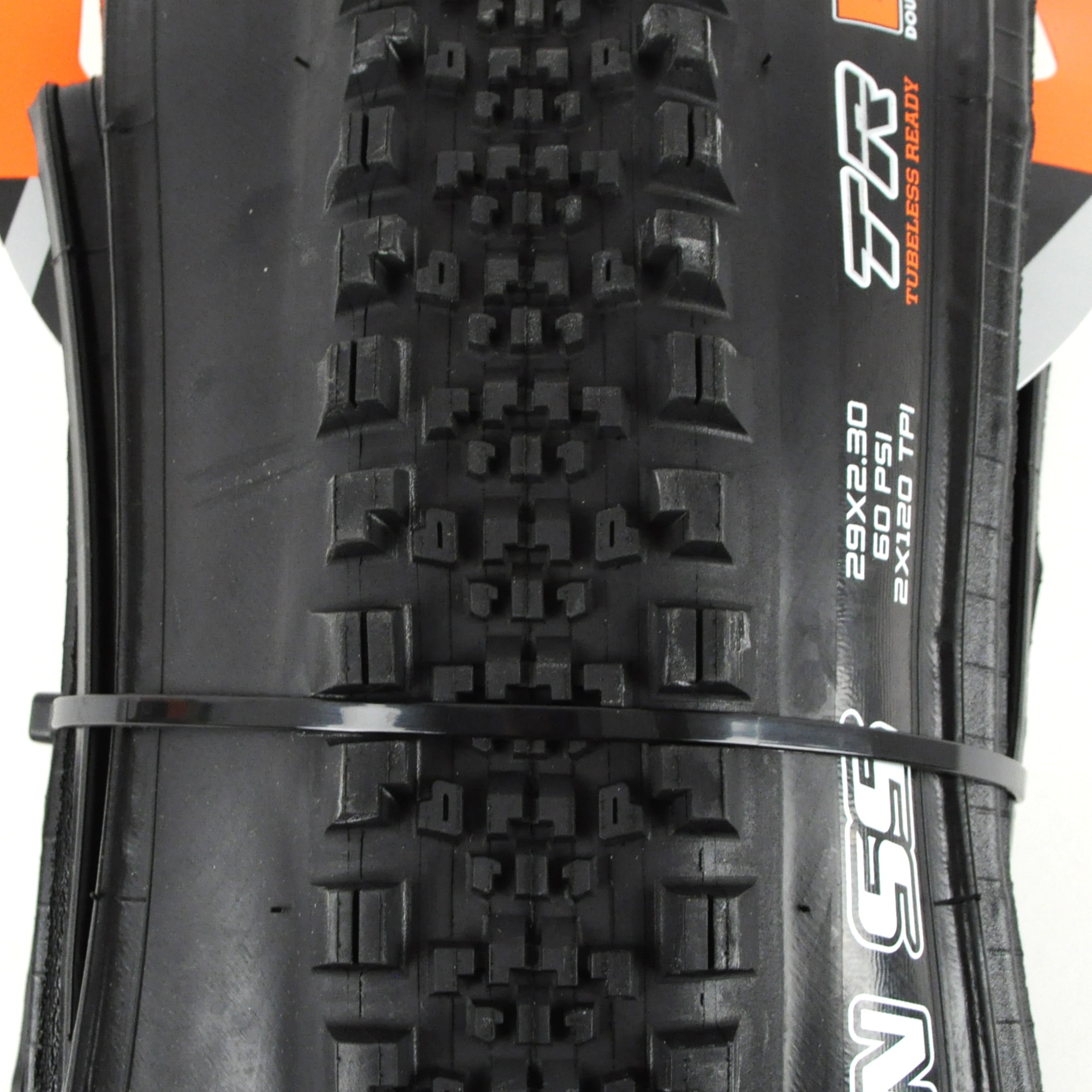 Maxxis Minion SS 29 x 2.30 Dual Compound Tubeless Ready Mountain Bike Tire 