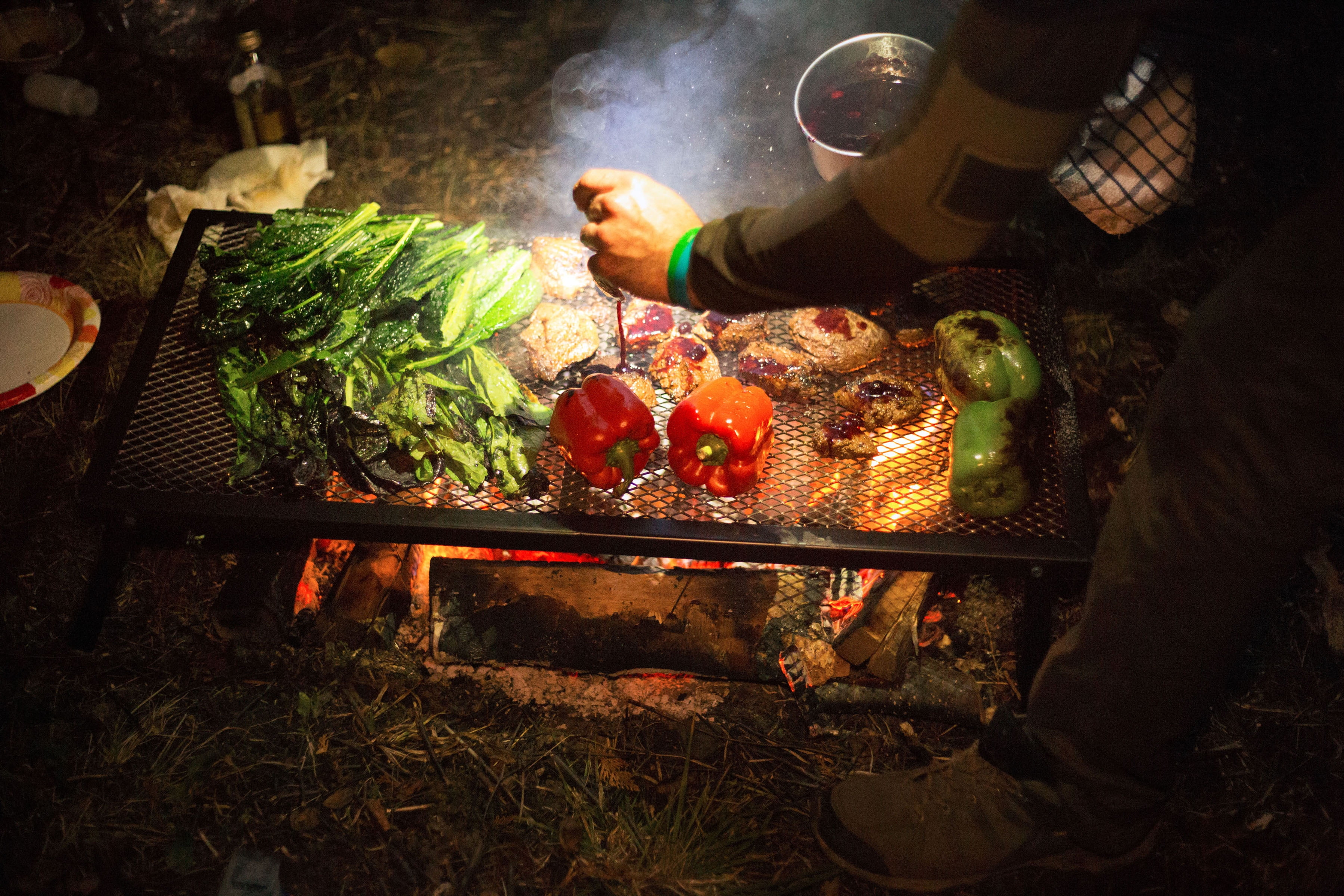 Grille sur le feu de 16 po x 24 po Lumberjack Camp Chef 