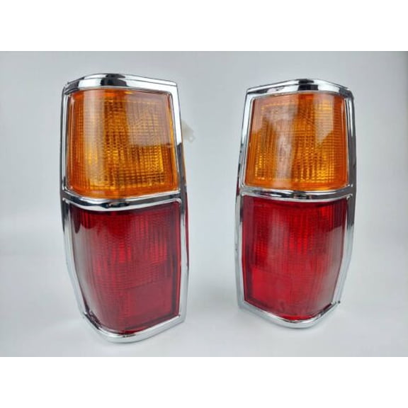 Fits For Nissan Datsun 720 Pickup 4WD 1982-1984 Tail Light Rear Lamp Chrome Pair