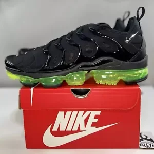 靴 Nike Air Vapormax Plus \"Black/Volt Sole\" Nike Air VaporMax Plus 'Black/Volt' Men's 924453-015 Shoes