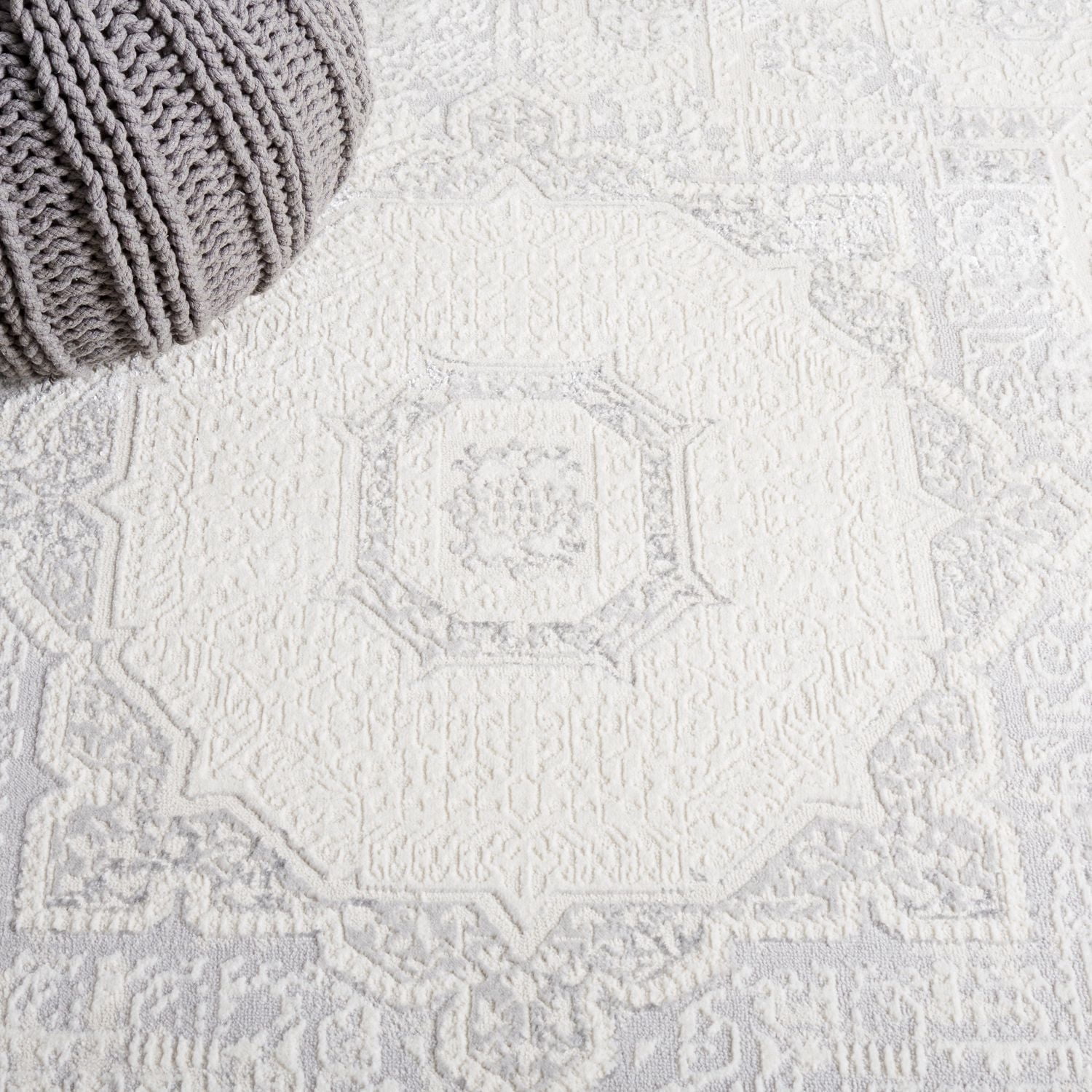 SAFAVIEH Hanna Lynna Tapis Diamant