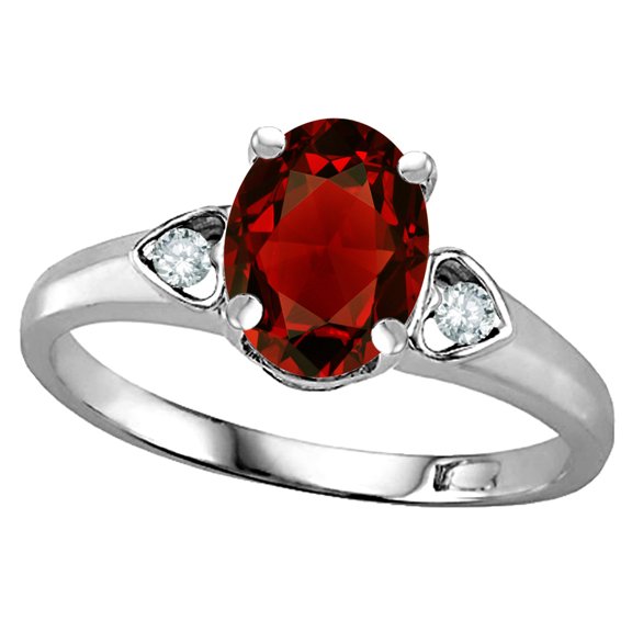 Star K � Oval 8x6 Genuine Garnet Love Promise Ring